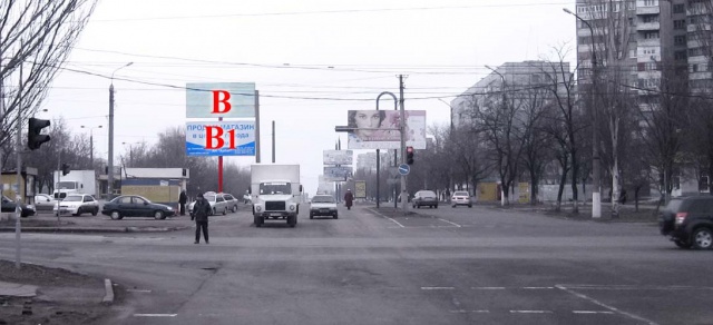 Щит 6x3,  пр. Строителей/ б-р Шевченко (ост.трамвая)